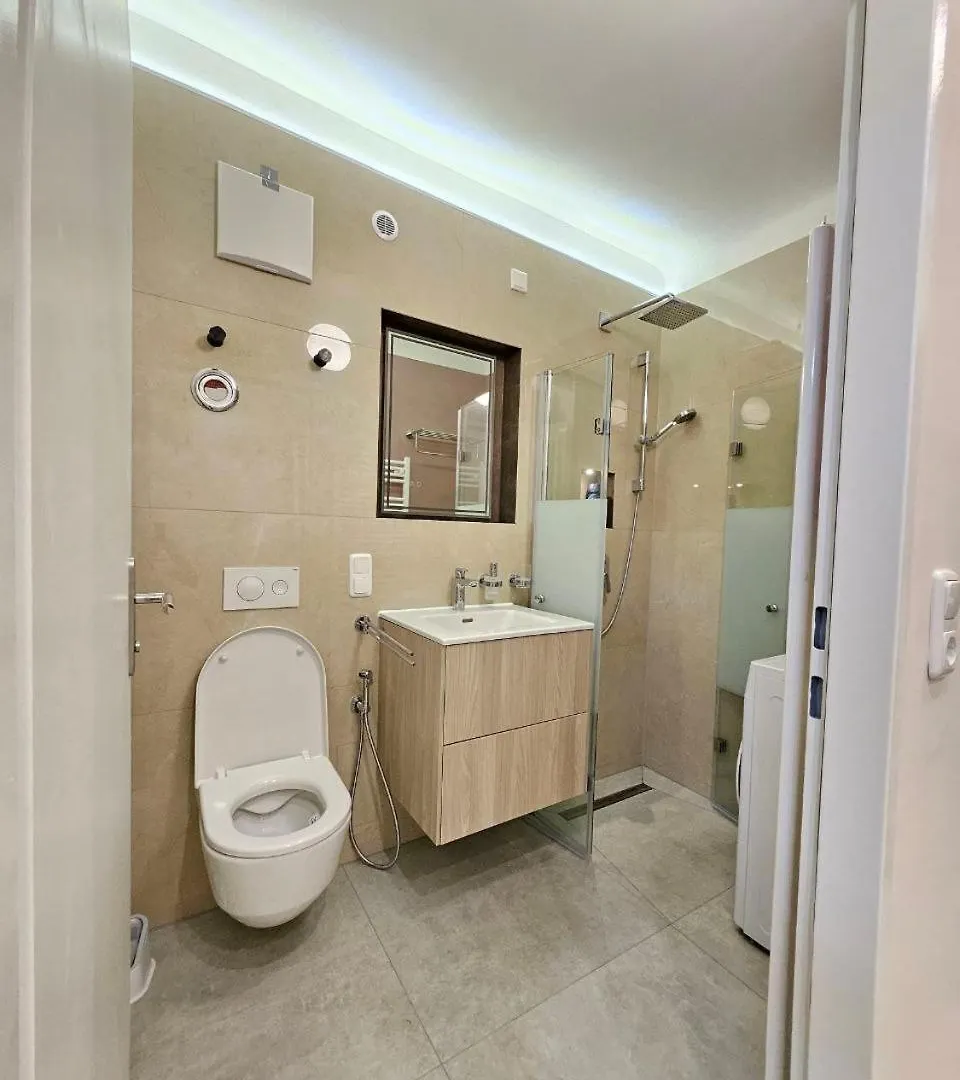 Danube Apartment Vienna