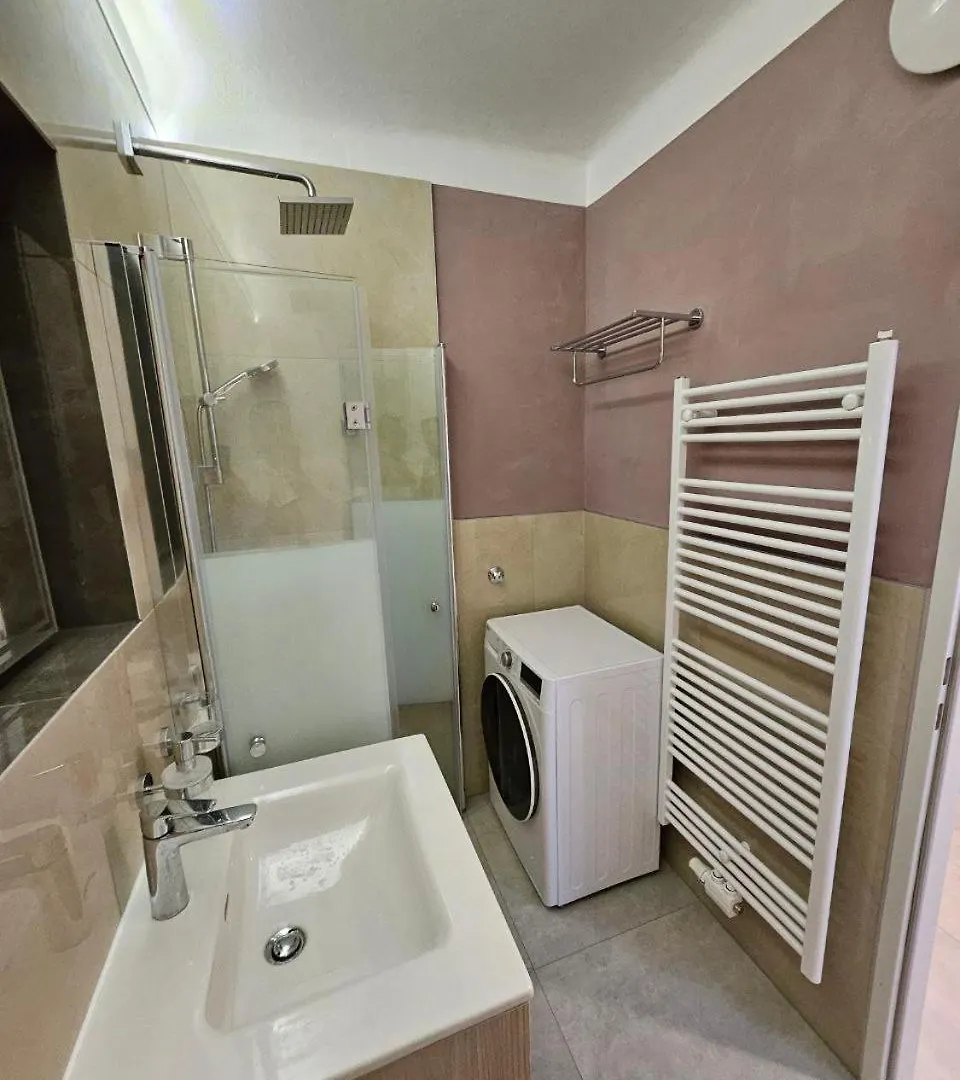 Danube Apartment Vienna